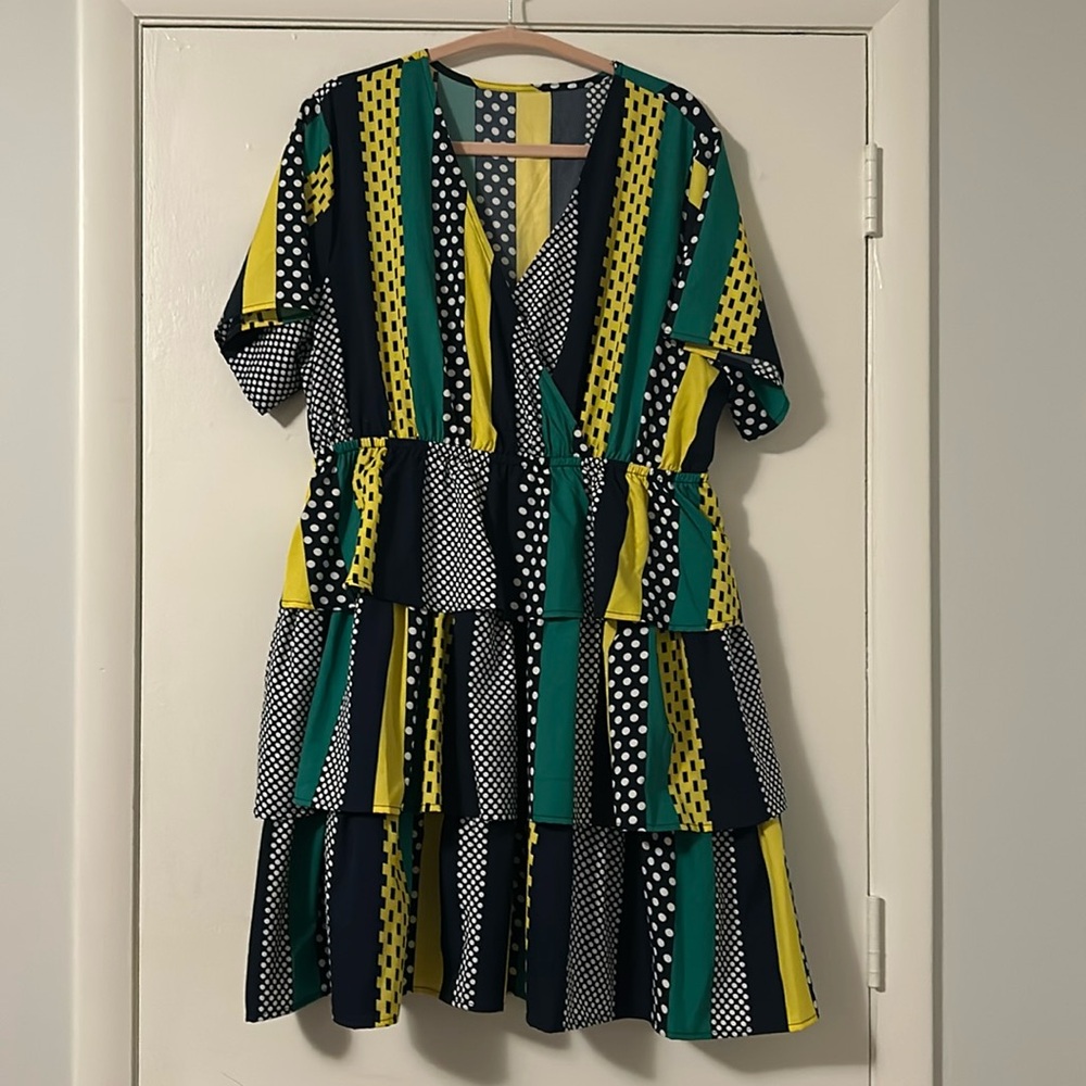 SHEIN Curve Colorful Patterned Dress with Tiered Layers